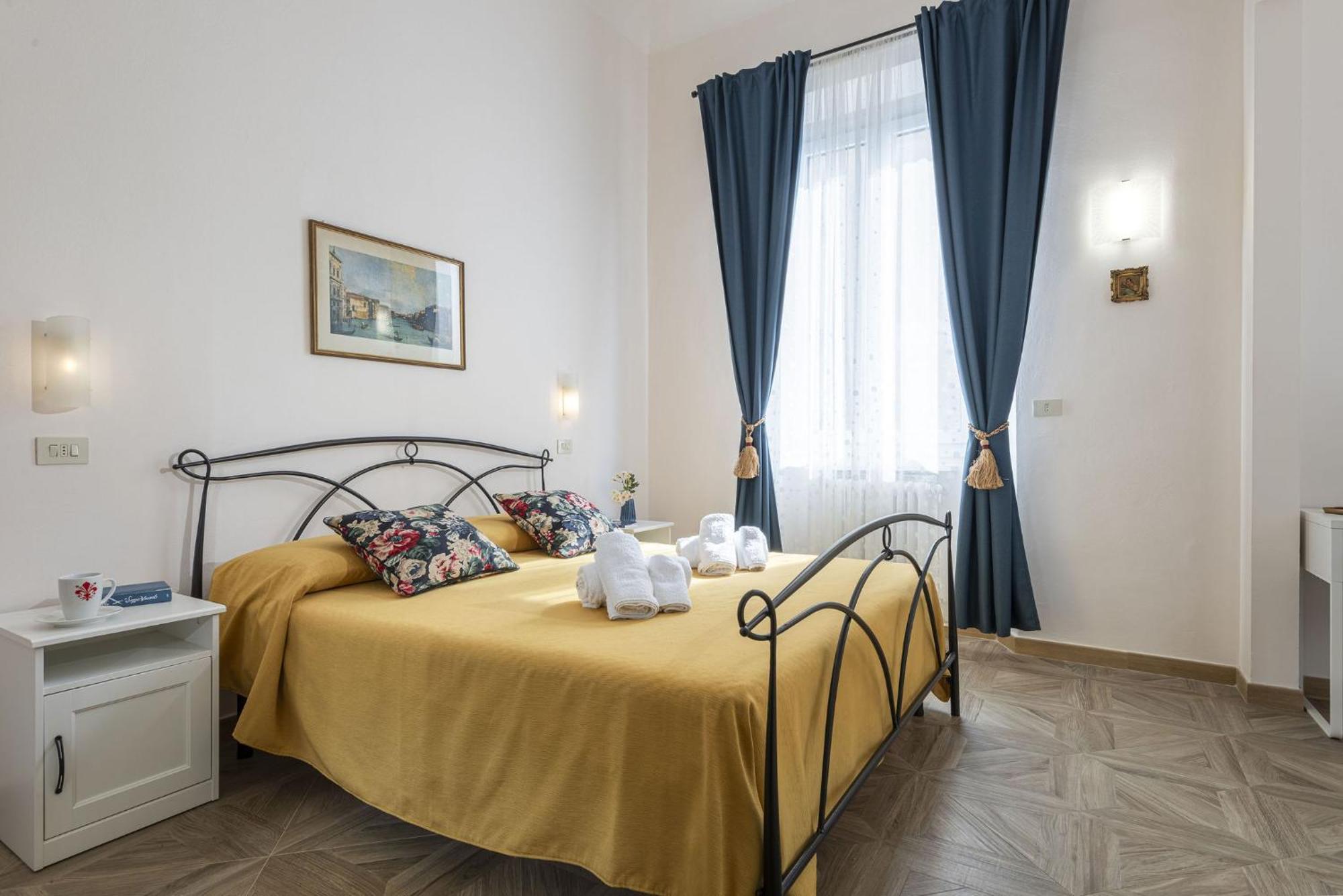 Cadorna Rooms In Firenze Bagian luar foto